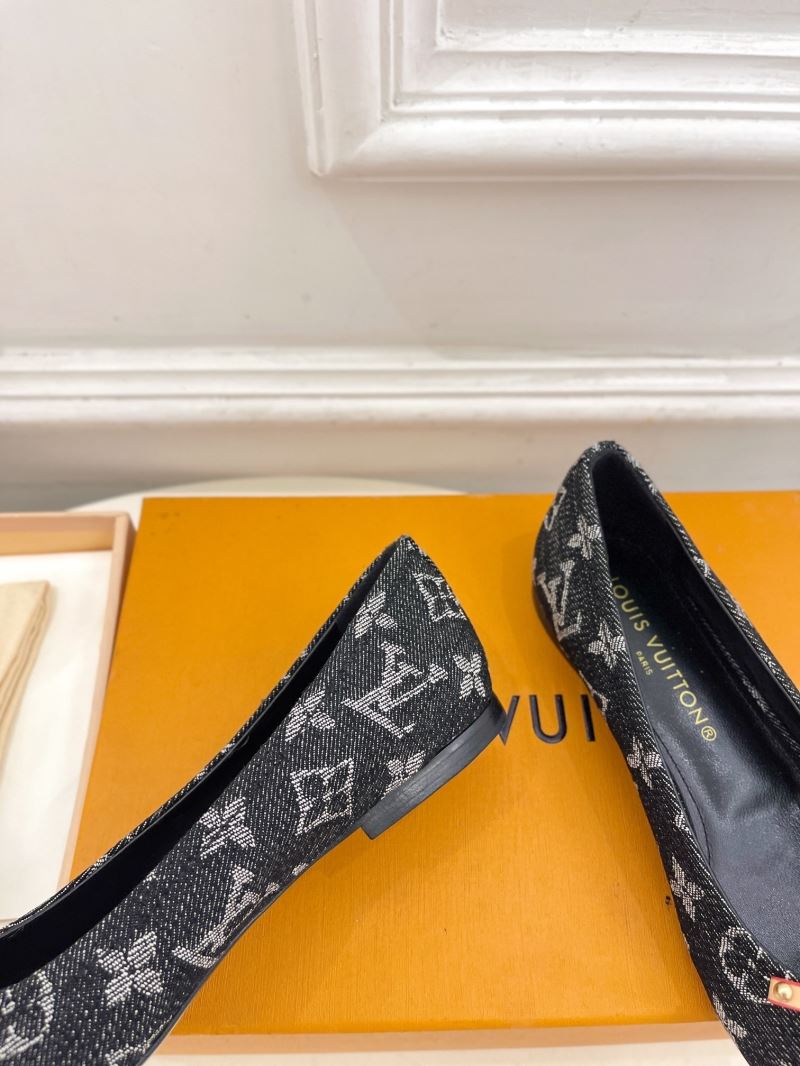 Louis Vuitton Flat Shoes